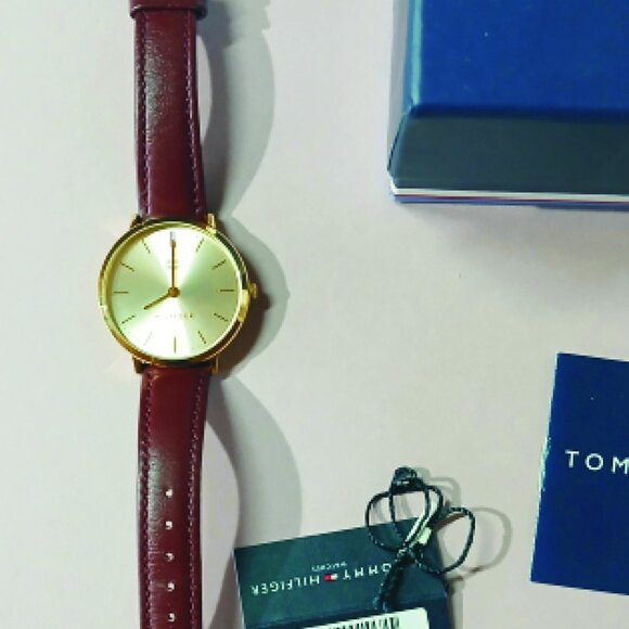 Tommy Hilfiger Woman Watch 1781692 New with Tags and in Box. - Picture 3 of 5